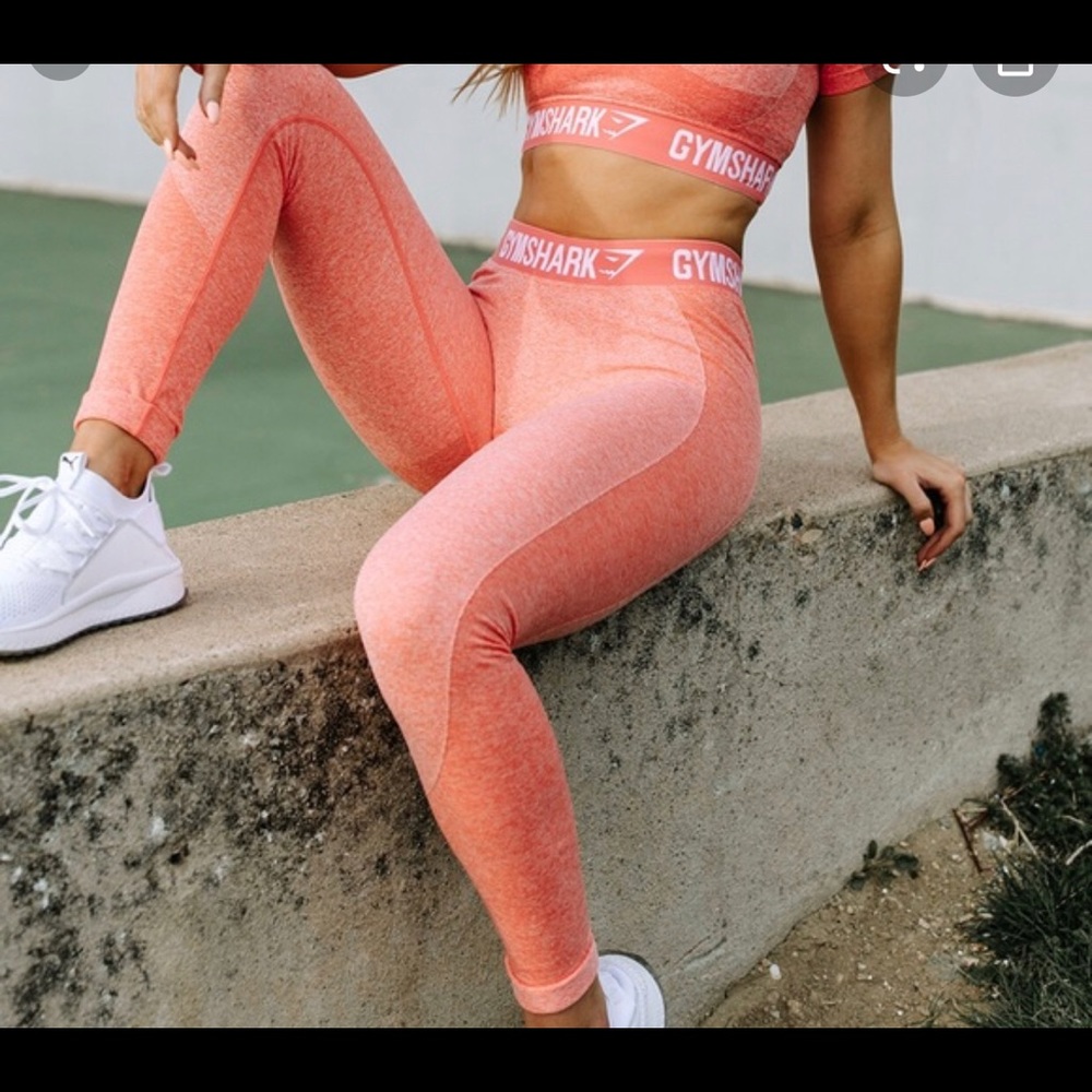 Bright orange peach gymshark flex leggings SMALL